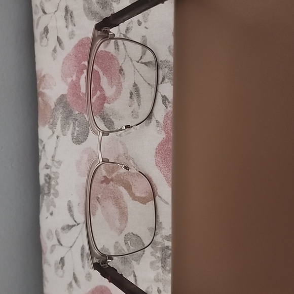 Burberry eyeglasses/frames - Picture 3 of 7